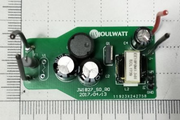 PWM調光的離線降壓LED控制器